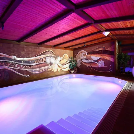 Mit Schwimmbad, Whirlpool & Sauna Am Nuerburgring * Leimbach (Ahrweiler)