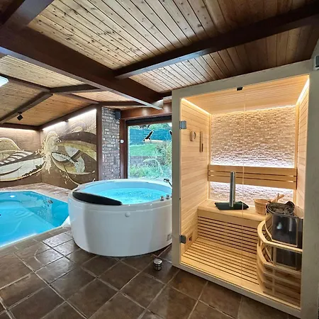 Mit Schwimmbad, Whirlpool & Sauna Am Nuerburgring *