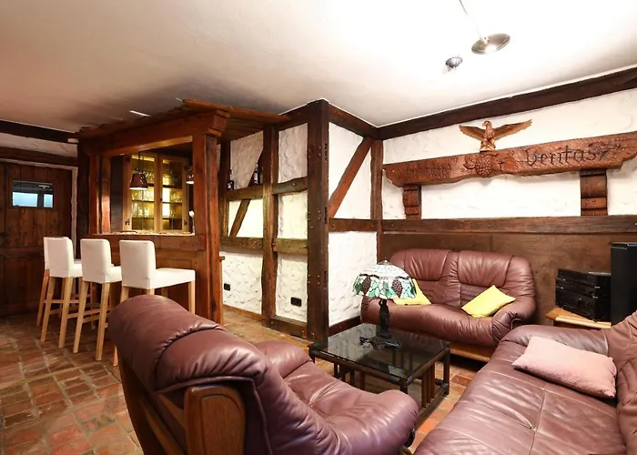 度假居 Mit Schwimmbad, Whirlpool & Sauna Am Nuerburgring Leimbach (Ahrweiler)