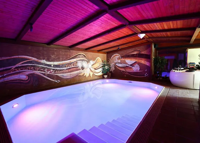 Mit Schwimmbad, Whirlpool & Sauna Am Nuerburgring * Leimbach (Ahrweiler)