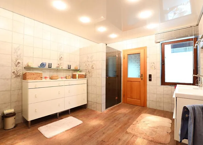 Mit Schwimmbad, Whirlpool & Sauna Am Nuerburgring Casa vacanze