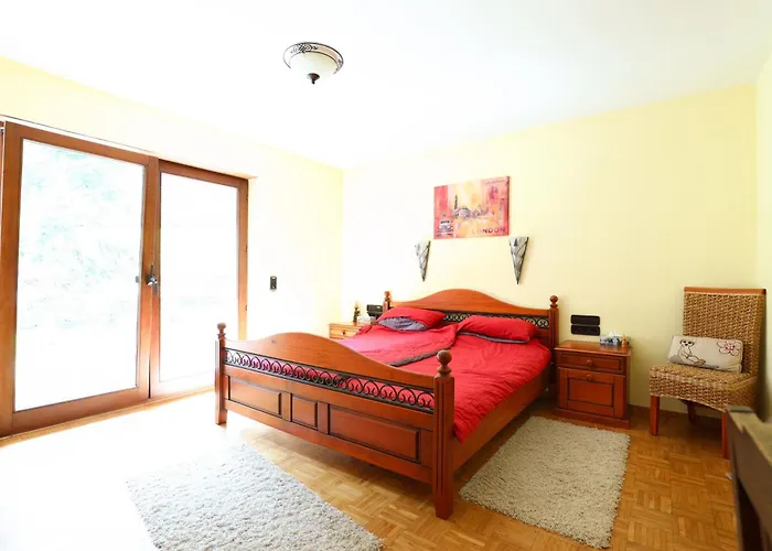 Mit Schwimmbad, Whirlpool & Sauna Am Nuerburgring 度假居