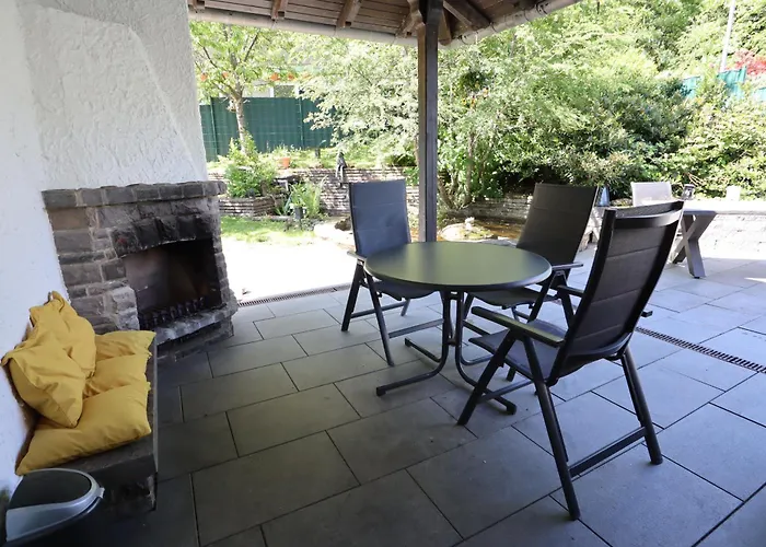 Mit Schwimmbad, Whirlpool & Sauna Am Nuerburgring Casa vacanze *